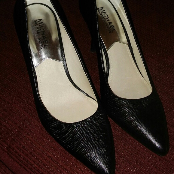 Michael Kors black heels - Picture 1 of 5